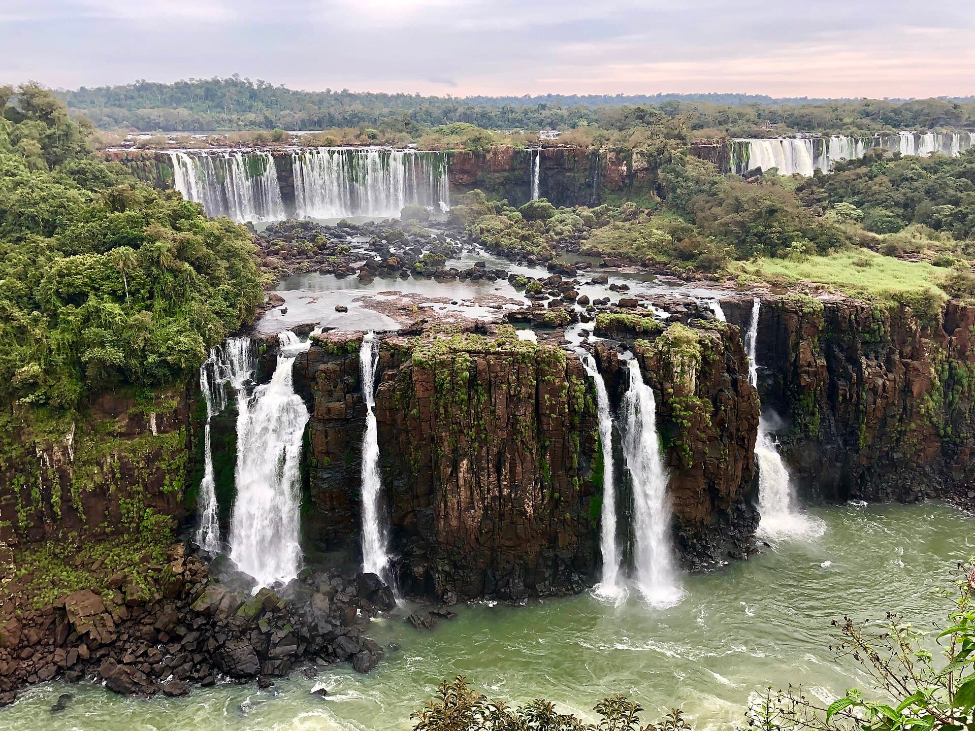 Iguazu — representative scenery