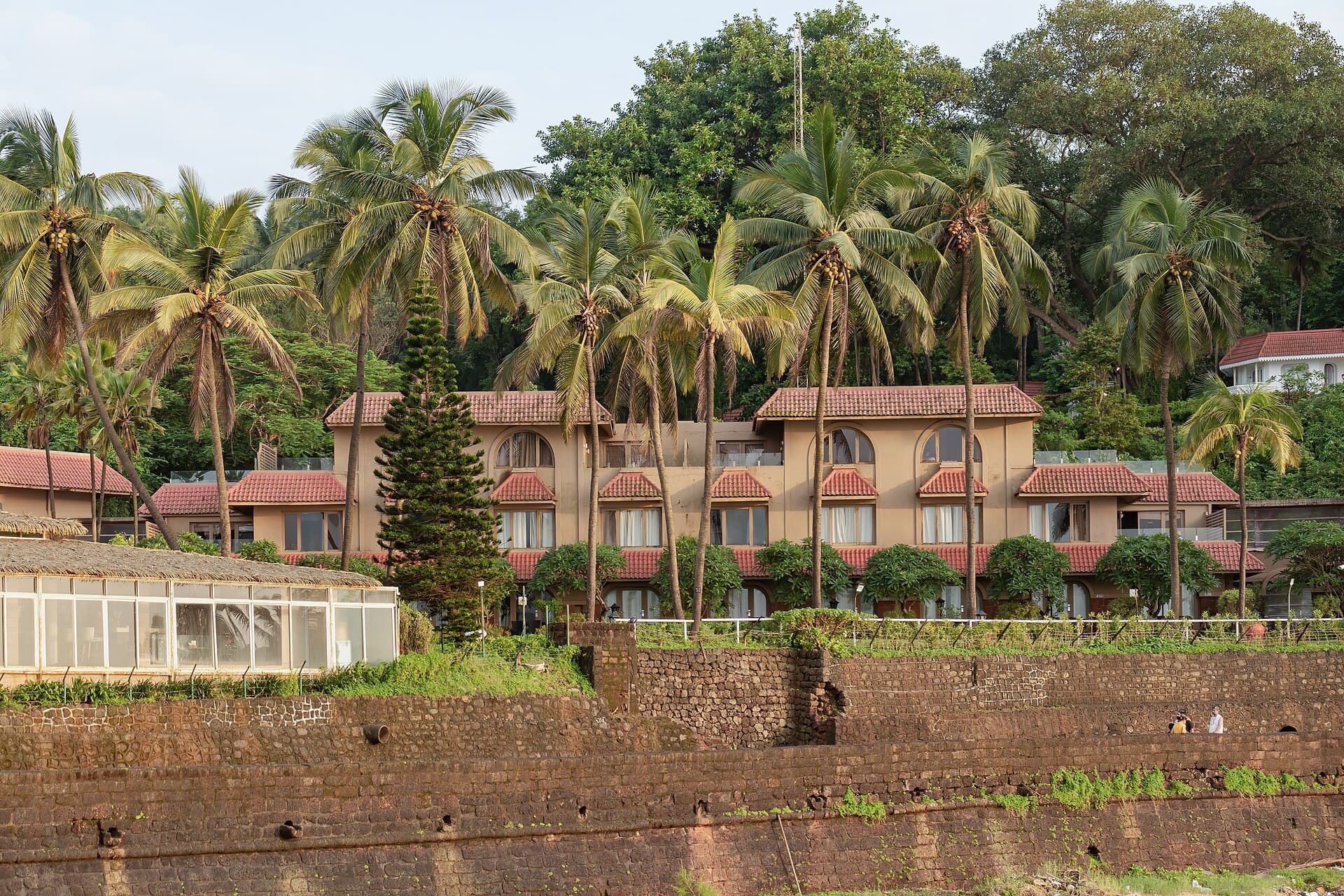 Long-weekend beach escapes — representative scenery
