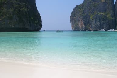 Phi Phi Beach Escape — 6D/5N